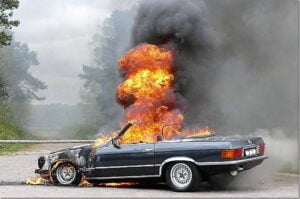 oldtimer in brand 