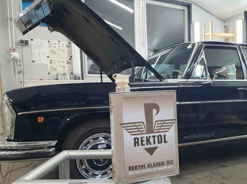 benzine toevoeging Mercedes oldtimer