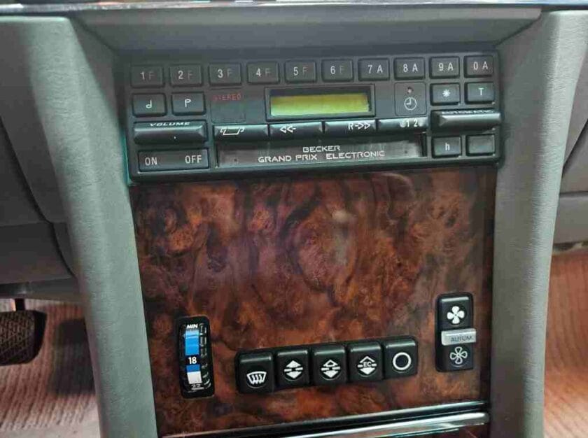 radio Mercedes oldtimer of klassieker
